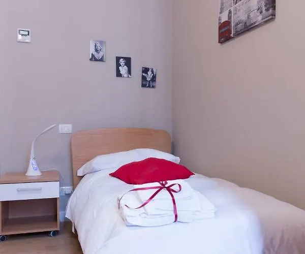 Beautiful In San Giovanni Close To Colosseo *